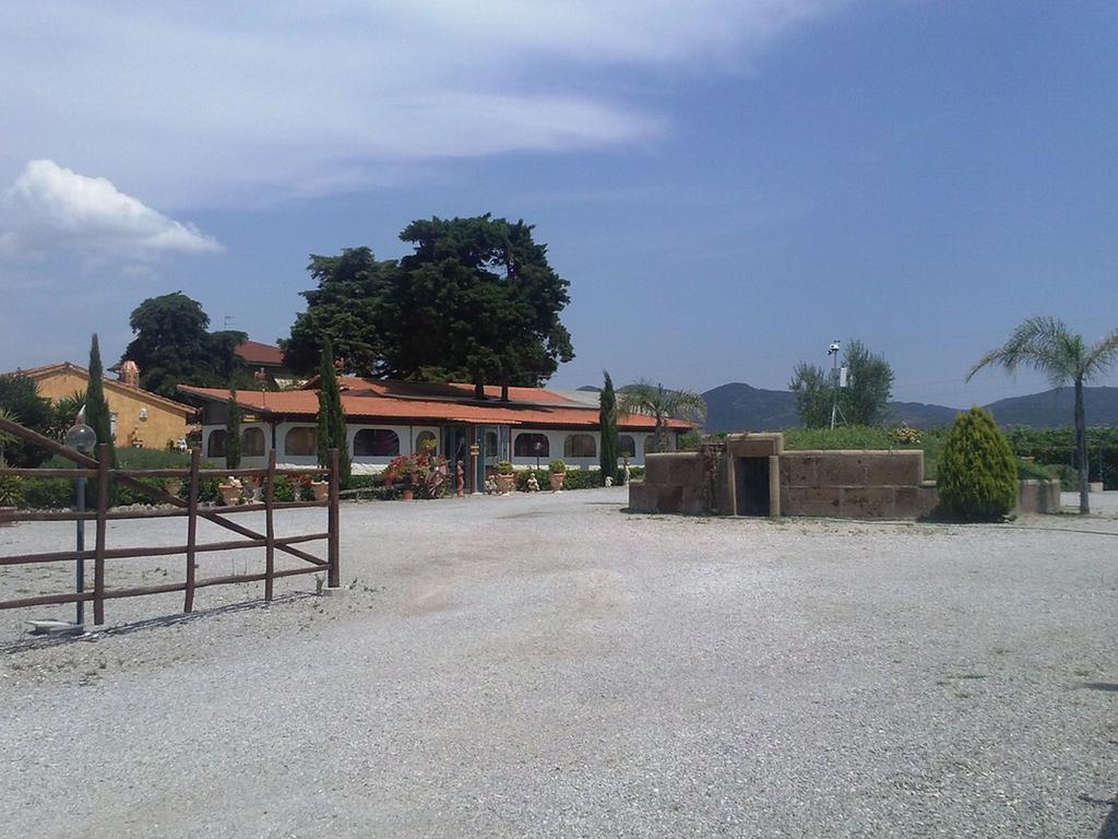 Agriturismo Borgo Dell'Aschetto Marina di Cerveteri Екстериор снимка