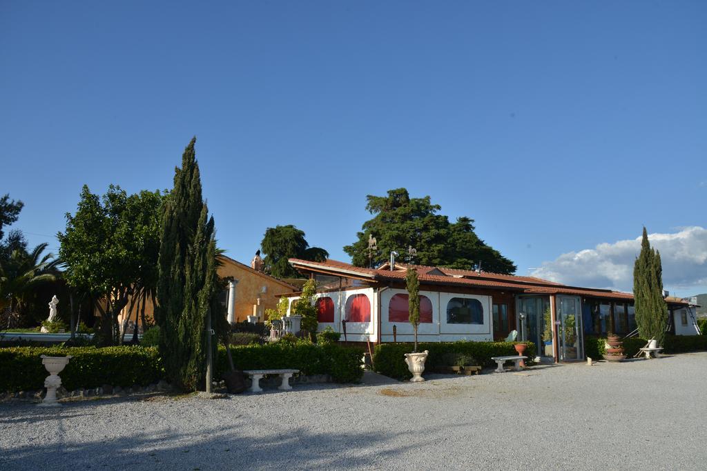 Agriturismo Borgo Dell'Aschetto Marina di Cerveteri Екстериор снимка