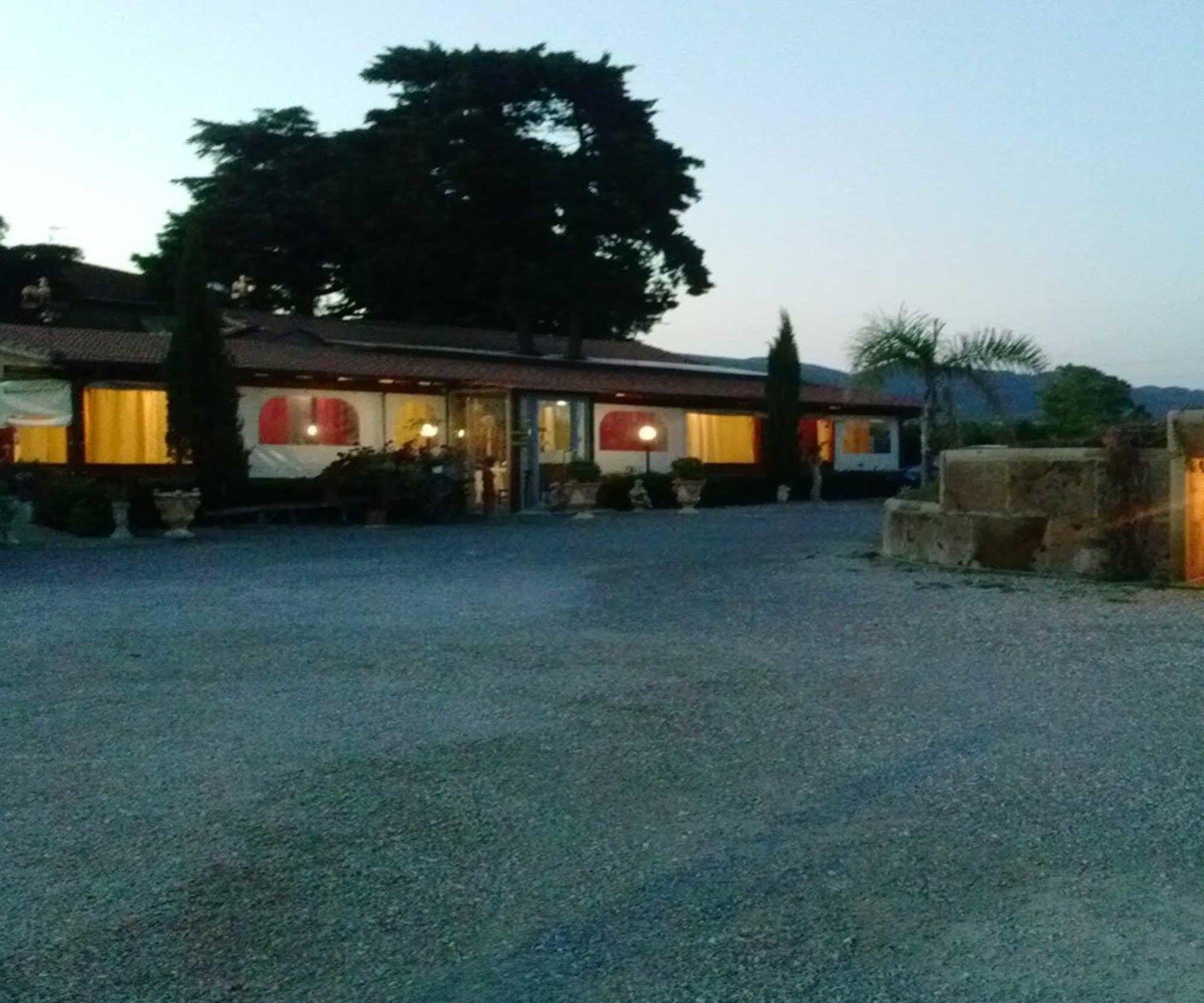 Agriturismo Borgo Dell'Aschetto Marina di Cerveteri Екстериор снимка